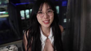 Elle Lee เอล ลี สาวเกาหลีกำลังในติ๊กต็อก18+ หนังโป๊พรฮับดูฟรี รับบทเลขาขี้เอาชวนบอสเย็ดระหว่างรอประชุม แค่บอกว่าเงี่ยนก็แหกหีอ้าให้เสียบสด ขาวเนียนหมดจดน่าเย็ดจริงเลยอีหนู